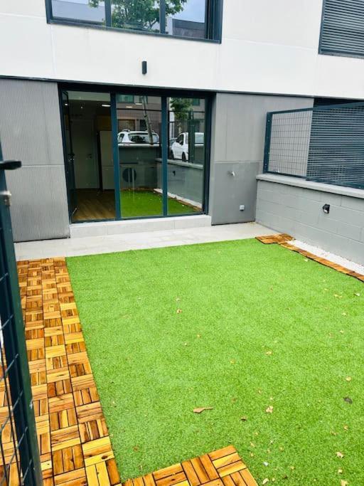 Loft 007 Con Jardin, Piscina, Garaje Y Netflix *