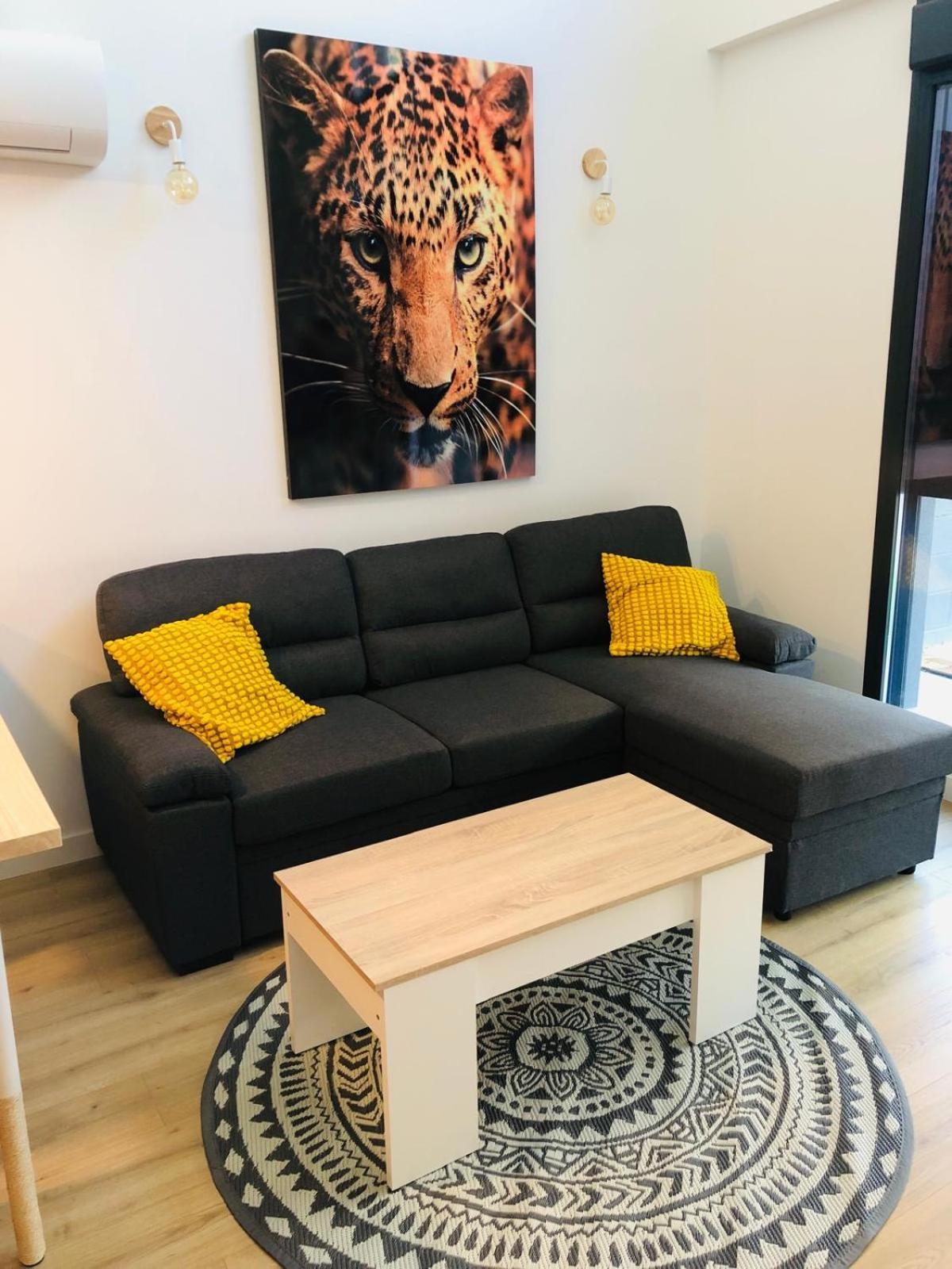 Loft 007 Con Jardin, Piscina, Garaje Y Netflix * San Sebastian de los Reyes