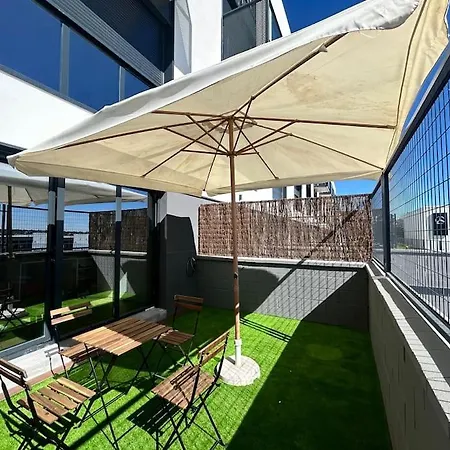 Loft 007 Con Jardin, Piscina, Garaje Y Netflix Appartement San Sebastián de los Reyes Buitenkant foto
