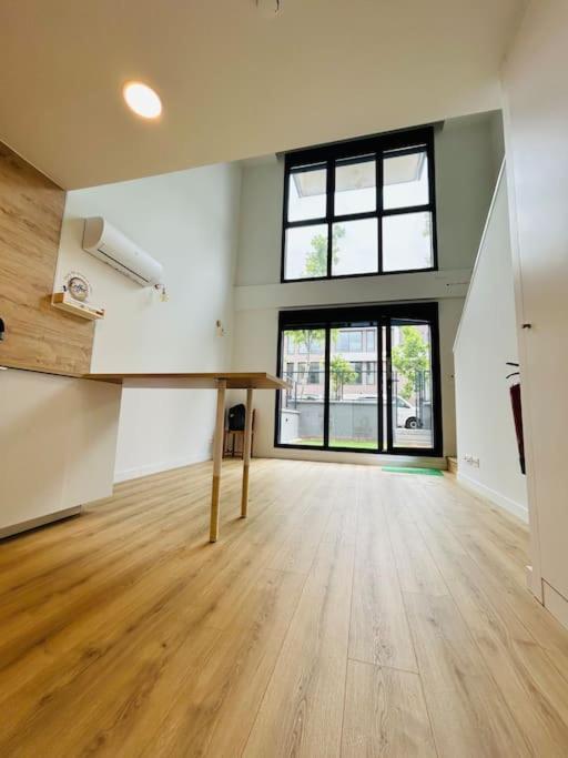 Loft 007 Con Jardin, Piscina, Garaje Y Netflix Appartement
