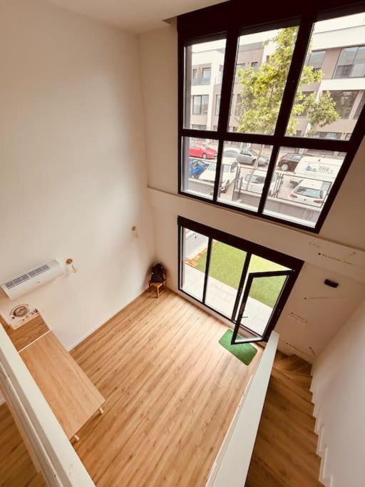 Appartement Loft 007 Con Jardin, Piscina, Garaje Y Netflix *